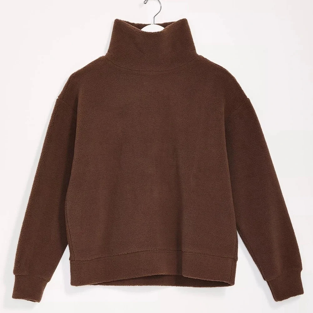 NWOT L&G Cloud Sherpa Mock Neck Top